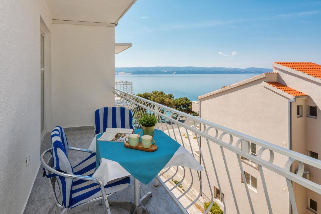Apartments And Rooms By The Sea Lokva Rogoznica, Omis - 2973 Bagian luar foto