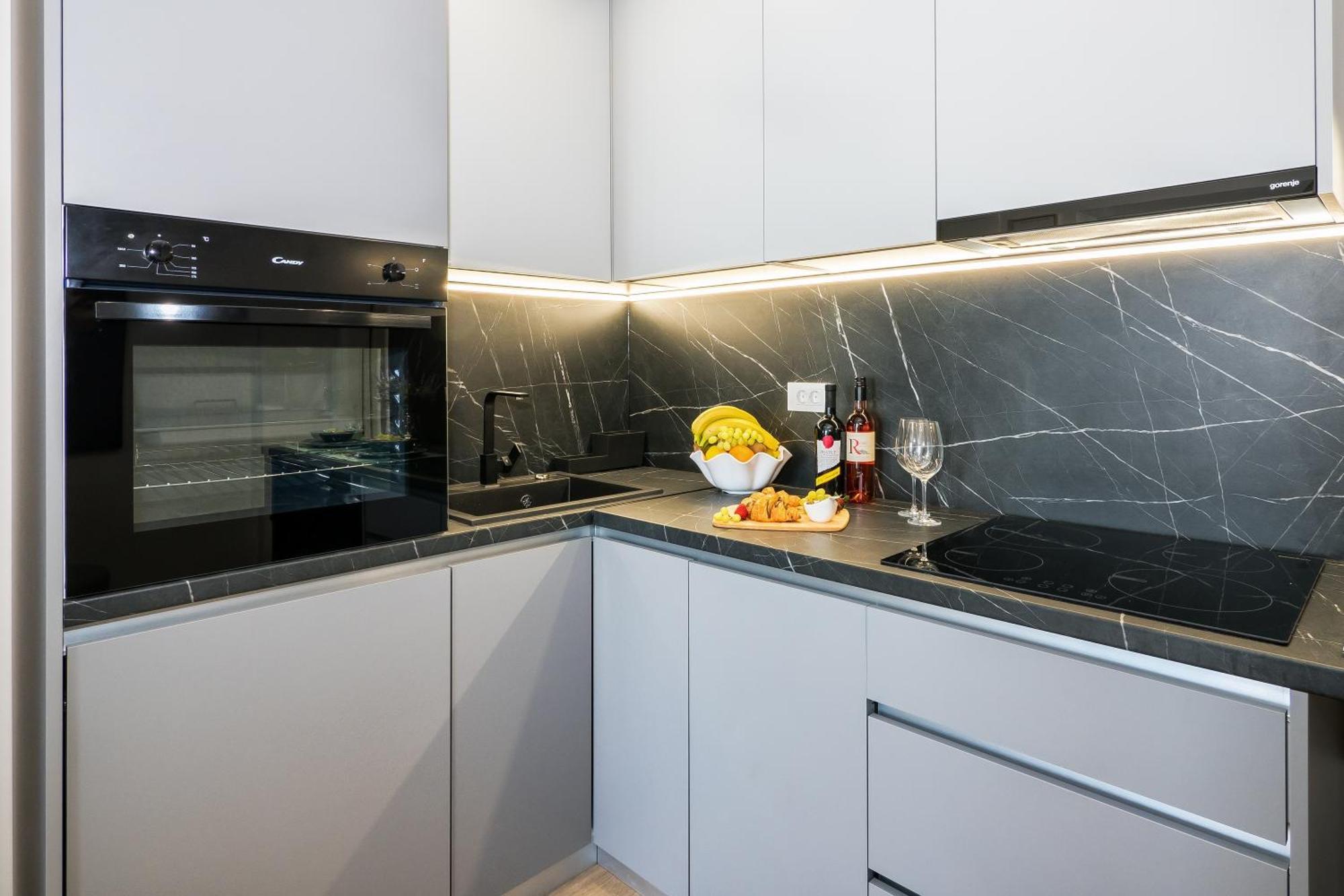 Apartments And Rooms By The Sea Lokva Rogoznica, Omis - 2973 Ruang foto